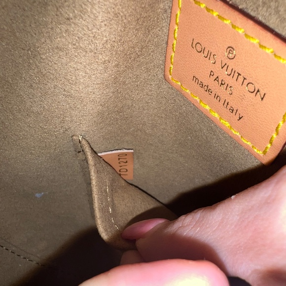 Louis Vuitton Boite Chapeau Souple - Picture 7 of 11